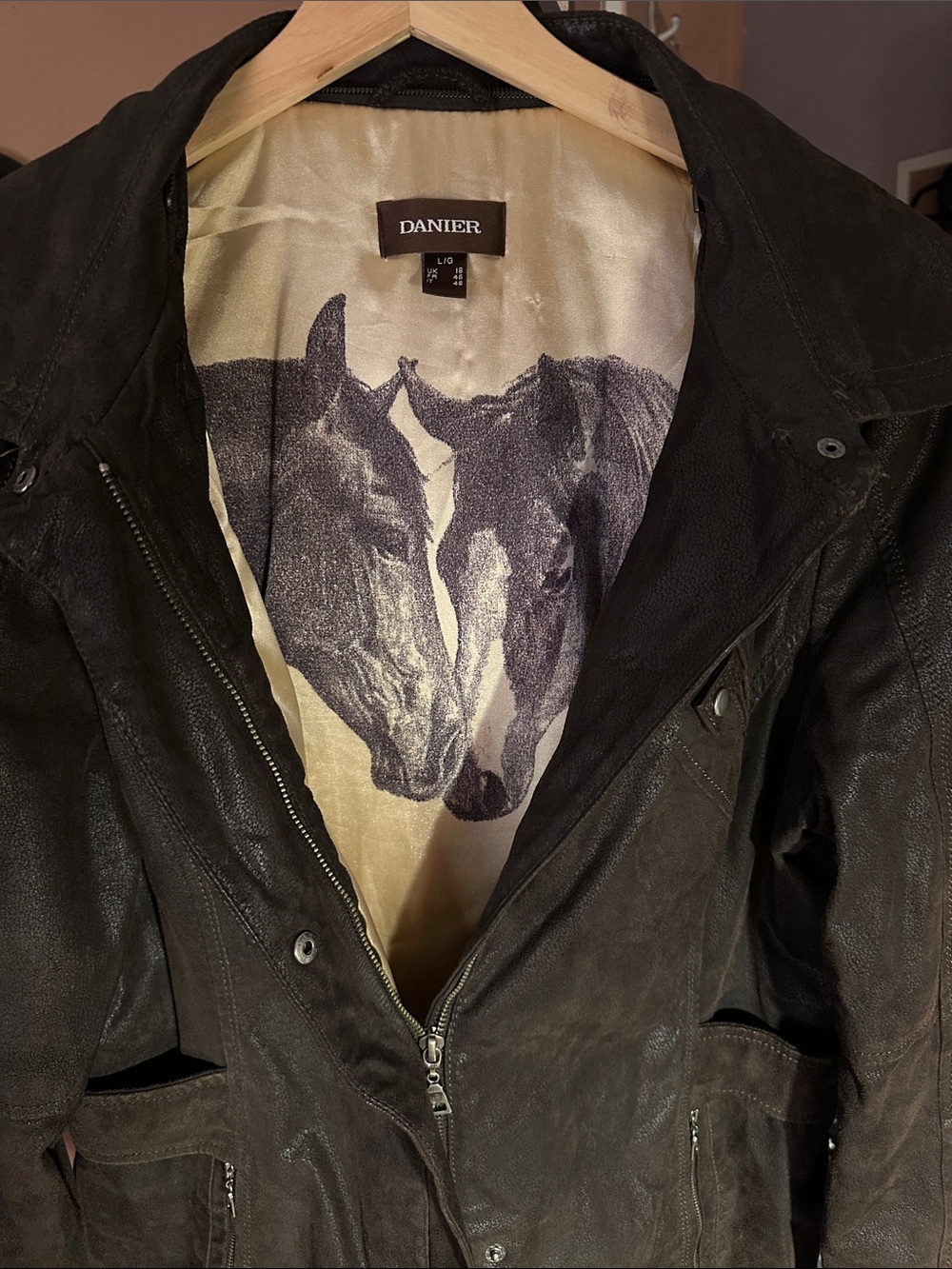 Danier Brown  real genuine Leather Snap-Front Jacket with Love Horse inside